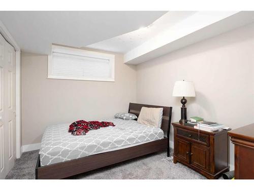 233 Blackburn Drive, Fort Mcmurray, AB - Indoor Photo Showing Bedroom