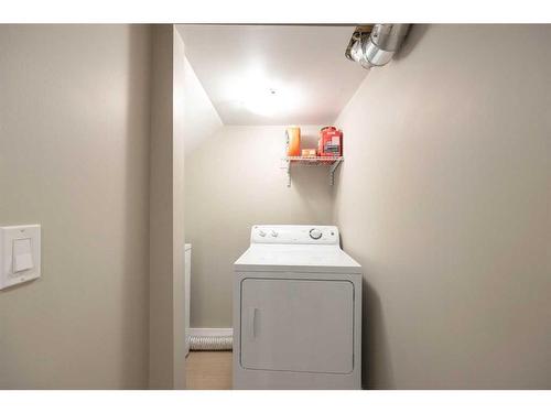 233 Blackburn Drive, Fort Mcmurray, AB - Indoor Photo Showing Laundry Room