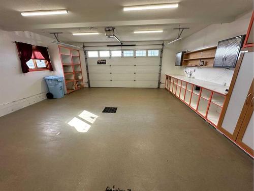 288 Fireweed Crescent, Fort Mcmurray, AB - Indoor Photo Showing Garage