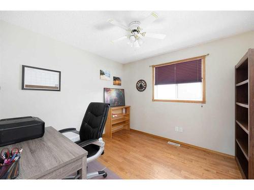 312 Bussieres Drive, Fort Mcmurray, AB - Indoor Photo Showing Office