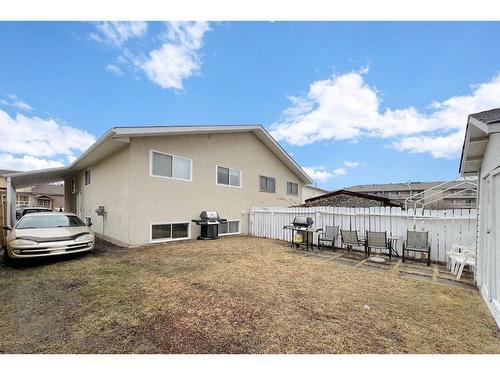 122 Erindale Road, Fort Mcmurray, AB - Outdoor With Exterior