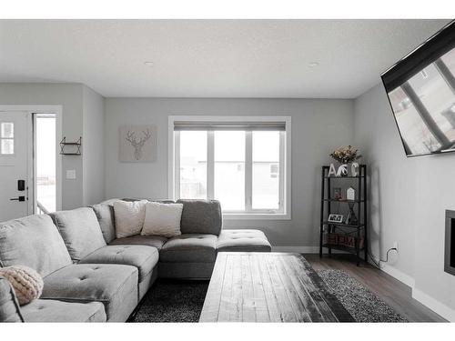 744 Athabasca Avenue, Fort Mcmurray, AB - Indoor Photo Showing Living Room With Fireplace