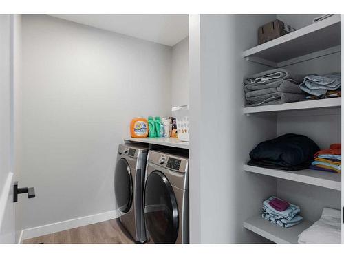 744 Athabasca Avenue, Fort Mcmurray, AB - Indoor Photo Showing Laundry Room