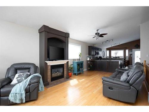 130 Peyton Way, Fort Mcmurray, AB - Indoor Photo Showing Living Room With Fireplace