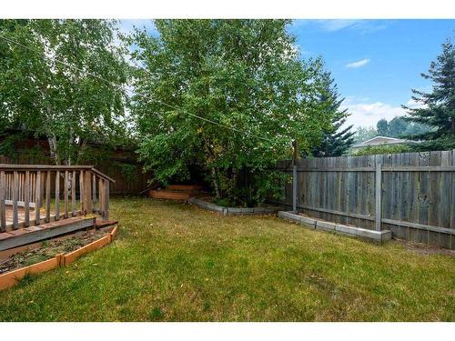 109 Hillcrest Drive, Fort Mcmurray, AB - Outdoor With Deck Patio Veranda With Backyard