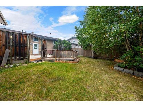 109 Hillcrest Drive, Fort Mcmurray, AB - Outdoor With Deck Patio Veranda