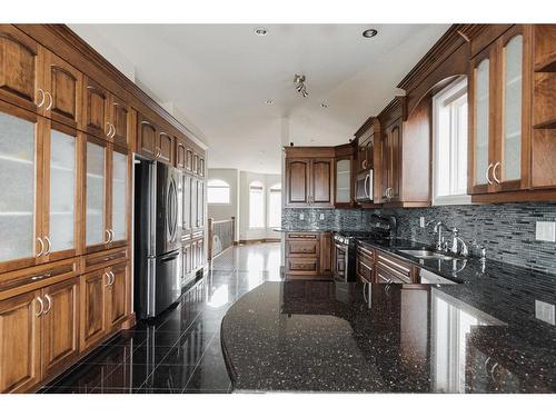 109 Sandhill Place, Fort Mcmurray, AB - Indoor Photo Showing Kitchen With Double Sink