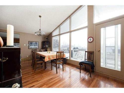 120 Romar Street, Fort Mcmurray, AB - Indoor Photo Showing Dining Room