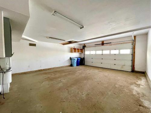 158 Williams Road, Fort Mcmurray, AB - Indoor Photo Showing Garage