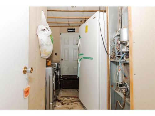 128 Clausen Crescent, Fort Mcmurray, AB - Indoor Photo Showing Other Room