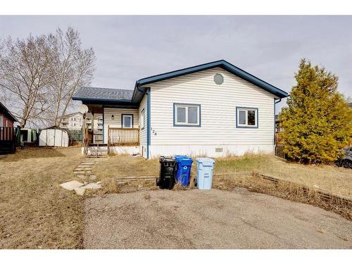 128 Clausen Crescent, Fort Mcmurray, AB - Outdoor