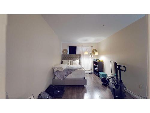 305-10101 Morrison Street, Fort Mcmurray, AB - Indoor Photo Showing Bedroom