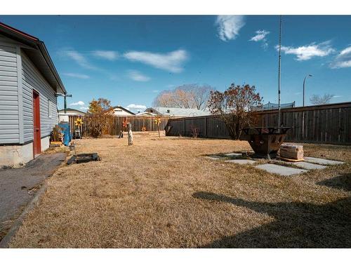 106 Becker Crescent, Fort Mcmurray, AB - Outdoor