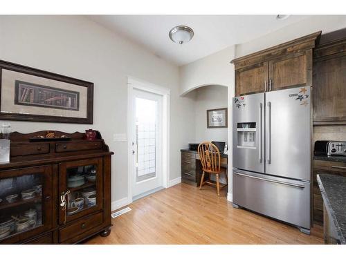 181 Walnut Crescent, Fort Mcmurray, AB - Indoor Photo Showing Kitchen