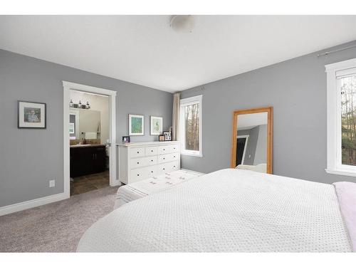 185 Shalestone Way, Fort Mcmurray, AB - Indoor Photo Showing Bedroom