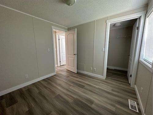 109 Hoehne Street, Fort Mcmurray, AB - Indoor Photo Showing Other Room