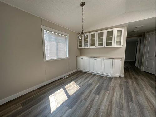 109 Hoehne Street, Fort Mcmurray, AB - Indoor Photo Showing Other Room