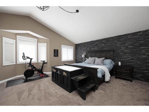 180 Merganser Crescent, Fort Mcmurray, AB - Indoor Photo Showing Bedroom