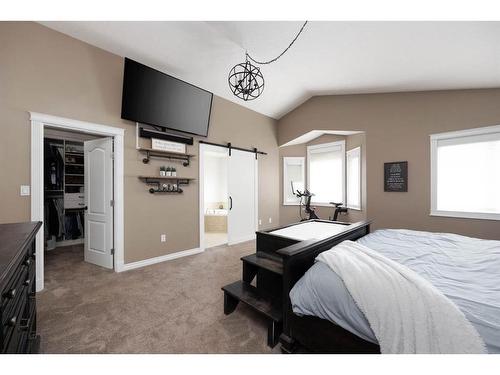 180 Merganser Crescent, Fort Mcmurray, AB - Indoor Photo Showing Bedroom