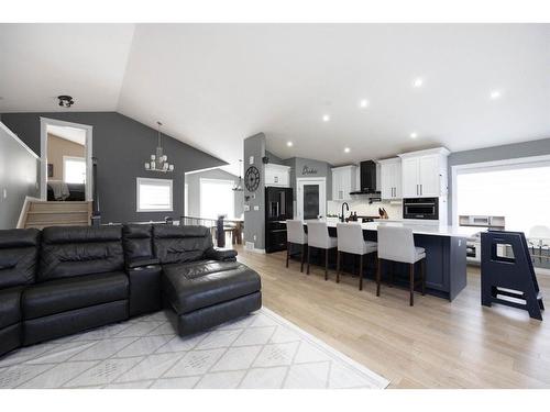 180 Merganser Crescent, Fort Mcmurray, AB - Indoor Photo Showing Living Room