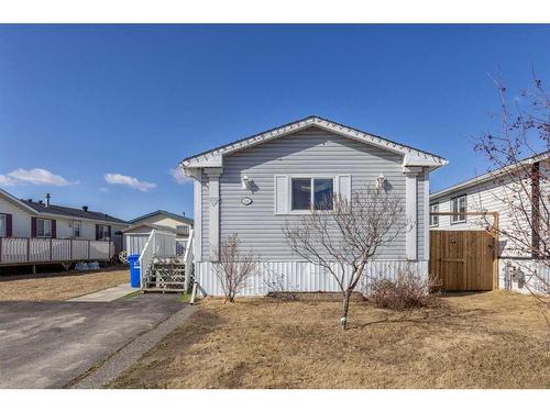 116 Mckinlay Crescent, Fort Mcmurray, AB - Outdoor