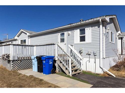 116 Mckinlay Crescent, Fort Mcmurray, AB - Outdoor