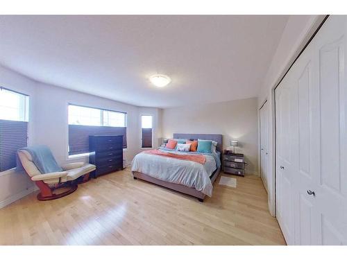 136 Blue Jay Road, Fort Mcmurray, AB - Indoor Photo Showing Bedroom