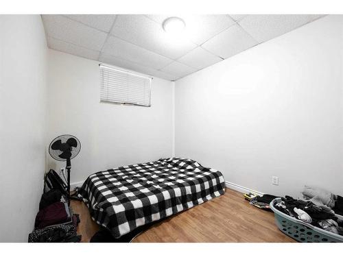 194 Pacific Crescent, Fort Mcmurray, AB - Indoor Photo Showing Bedroom