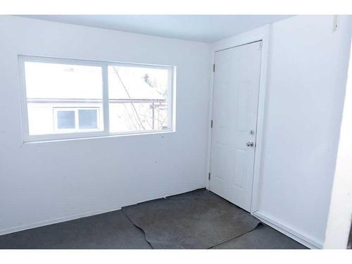 333 Signal Road, Fort Mcmurray, AB - Indoor Photo Showing Other Room