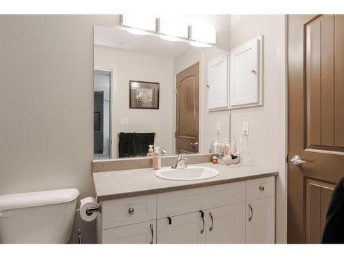 215-136A Sandpiper Road, Fort Mcmurray, AB - Indoor Photo Showing Bathroom