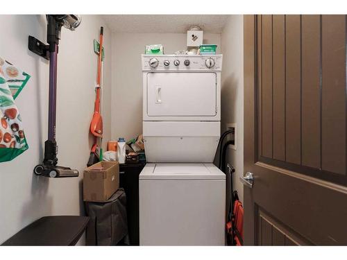 215-136A Sandpiper Road, Fort Mcmurray, AB - Indoor Photo Showing Laundry Room