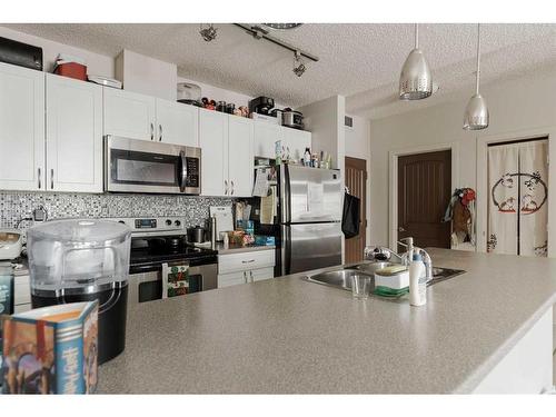 215-136A Sandpiper Road, Fort Mcmurray, AB - Indoor Photo Showing Kitchen With Stainless Steel Kitchen