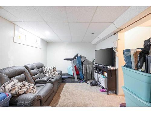 231 Athabasca Avenue, Fort Mcmurray, AB - Indoor