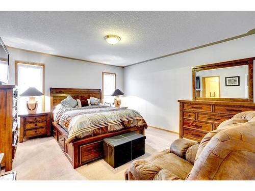140 Bergeron Road, Fort Mcmurray, AB - Indoor Photo Showing Bedroom