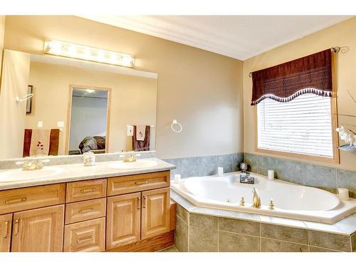 140 Bergeron Road, Fort Mcmurray, AB - Indoor Photo Showing Bathroom