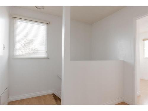 143 Elmore Drive, Fort Mcmurray, AB - Indoor Photo Showing Other Room