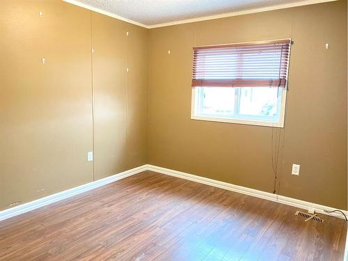 397 Cree Road, Fort Mcmurray, AB - Indoor Photo Showing Other Room