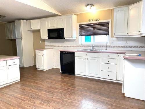 397 Cree Road, Fort Mcmurray, AB - Indoor Photo Showing Kitchen With Double Sink