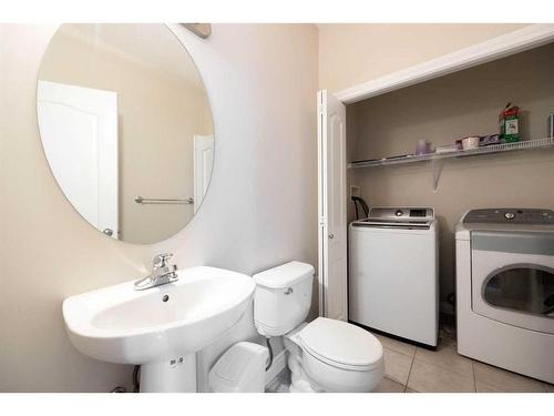 274 Thrush Street, Fort Mcmurray, AB - Indoor Photo Showing Laundry Room