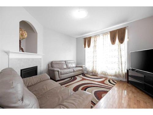 274 Thrush Street, Fort Mcmurray, AB - Indoor Photo Showing Living Room With Fireplace