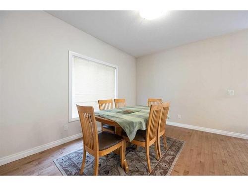 274 Thrush Street, Fort Mcmurray, AB - Indoor Photo Showing Dining Room