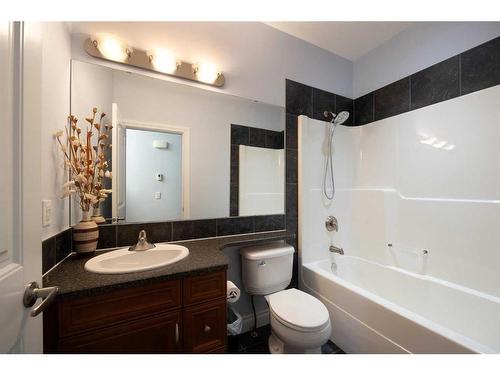 292 Swallow Way, Fort Mcmurray, AB - Indoor Photo Showing Bathroom