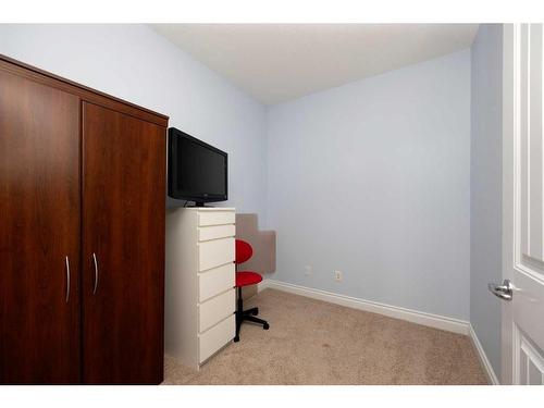 292 Swallow Way, Fort Mcmurray, AB - Indoor Photo Showing Other Room