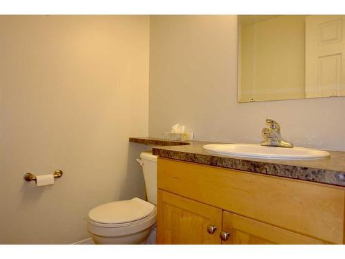 4-200 Arabian Drive, Fort Mcmurray, AB - Indoor Photo Showing Bathroom