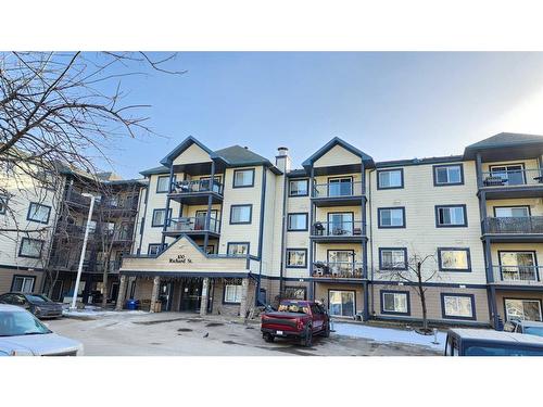 419-100 Richard Street, Fort Mcmurray, AB - Outdoor With Balcony With Facade