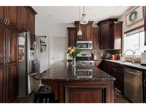 161 Snowy Owl Way, Fort Mcmurray, AB - Indoor Photo Showing Kitchen With Upgraded Kitchen