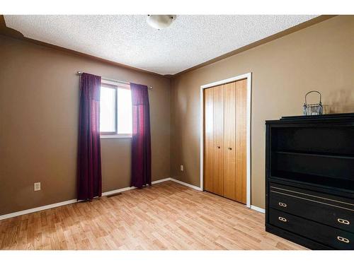 248 Bacon Place, Fort Mcmurray, AB - Indoor Photo Showing Other Room