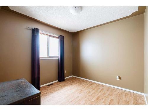 248 Bacon Place, Fort Mcmurray, AB - Indoor Photo Showing Other Room