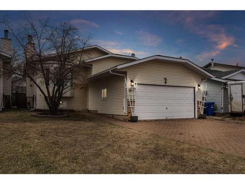 248 Bacon Place, Fort Mcmurray, AB - Outdoor
