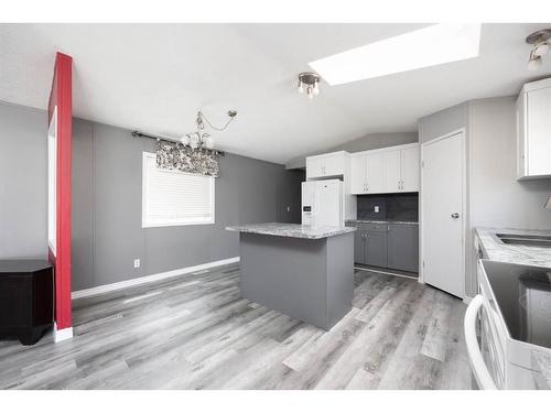 256 Cree Road, Fort Mcmurray, AB - Indoor Photo Showing Kitchen With Double Sink